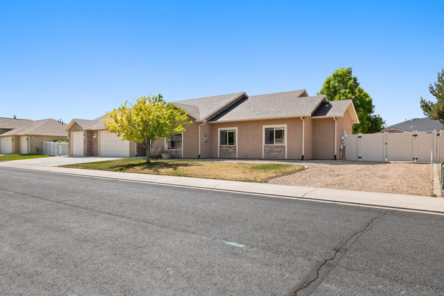 2925 Brook View Lane, Grand Junction, CO 81503