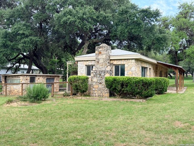 25423 Triangle Loop, San Antonio, TX 78255