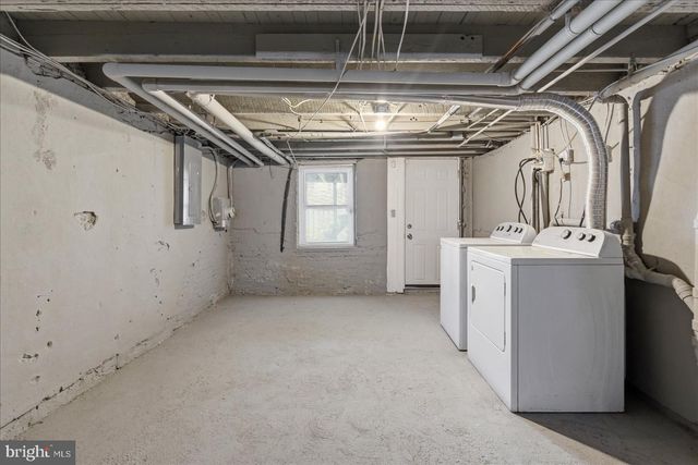 415 N GLOVER ST, Baltimore, MD 21224