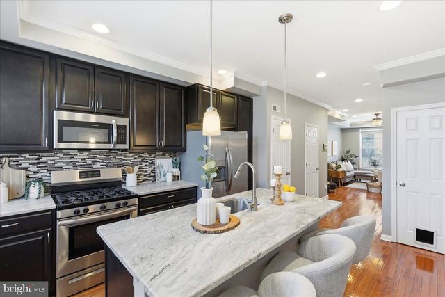 415 N GLOVER ST, Baltimore, MD 21224