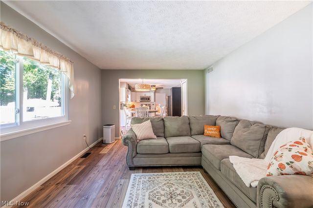 128 Southdale Boulevard, Cortland, OH 44410