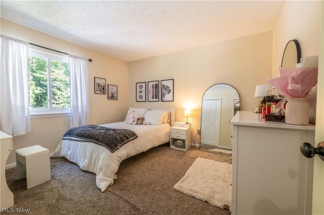 128 Southdale Boulevard, Cortland, OH 44410