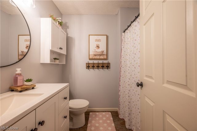 128 Southdale Boulevard, Cortland, OH 44410