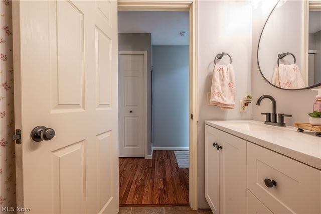 128 Southdale Boulevard, Cortland, OH 44410