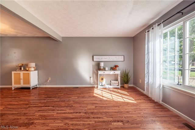 128 Southdale Boulevard, Cortland, OH 44410