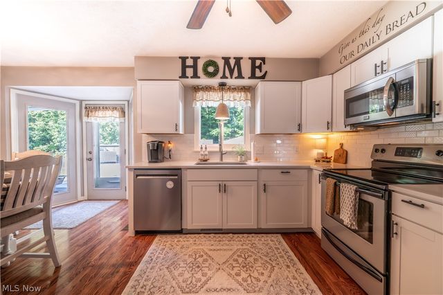128 Southdale Boulevard, Cortland, OH 44410