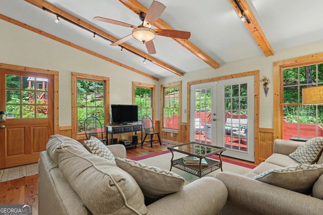 82 Buckeye Lane, Clayton, GA 30525