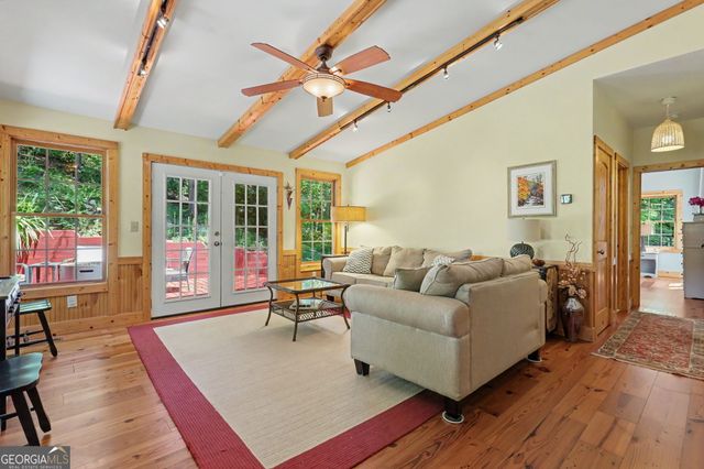 82 Buckeye Lane, Clayton, GA 30525