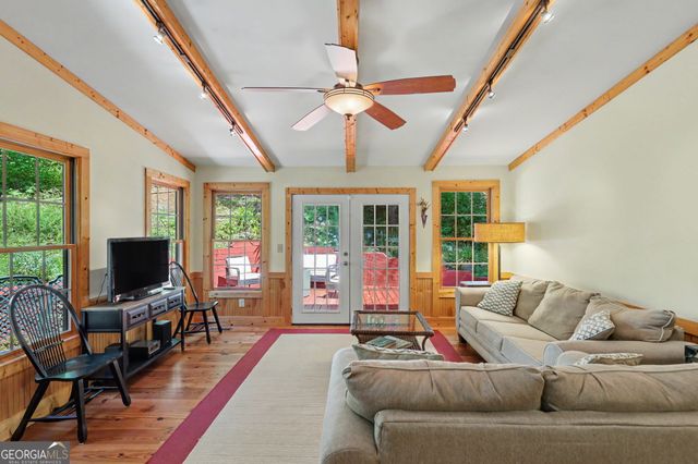 82 Buckeye Lane, Clayton, GA 30525