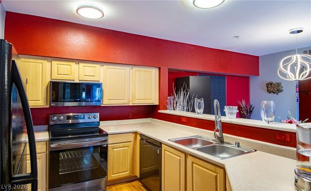 6955 North Durango Drive 2005, Las Vegas, NV 89149