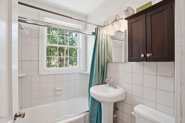902 Bryan Avenue, Wilmington, NC 28403
