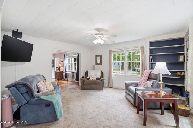 902 Bryan Avenue, Wilmington, NC 28403