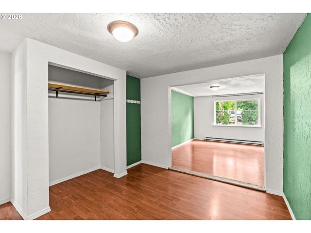 5736 A St, Springfield, OR 97478