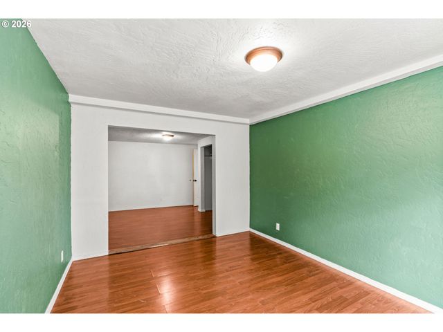 5736 A St, Springfield, OR 97478