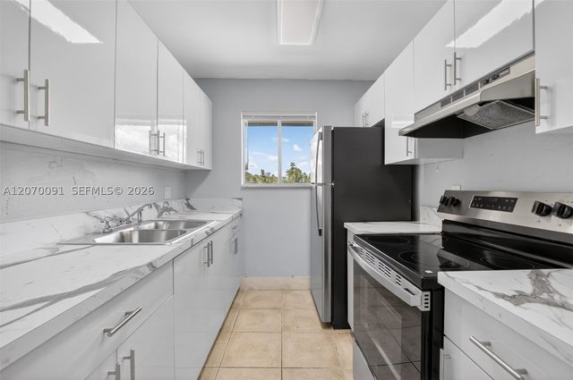 2201 Catherine Dr 3, Delray Beach, FL 33445