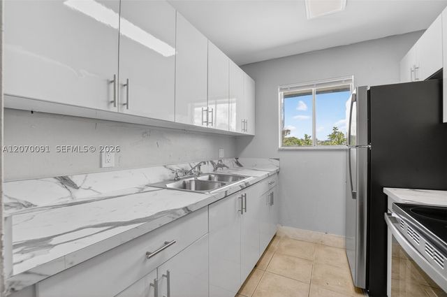 2201 Catherine Dr 3, Delray Beach, FL 33445