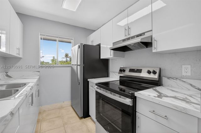 2201 Catherine Dr 3, Delray Beach, FL 33445