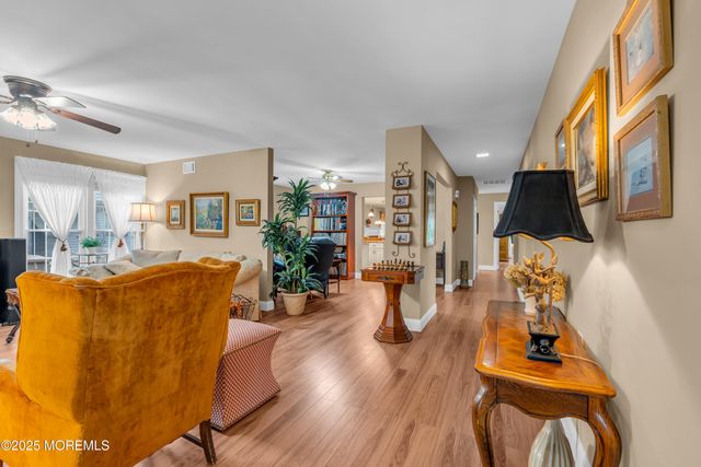 37 Normanton Avenue, Manchester, NJ 08759