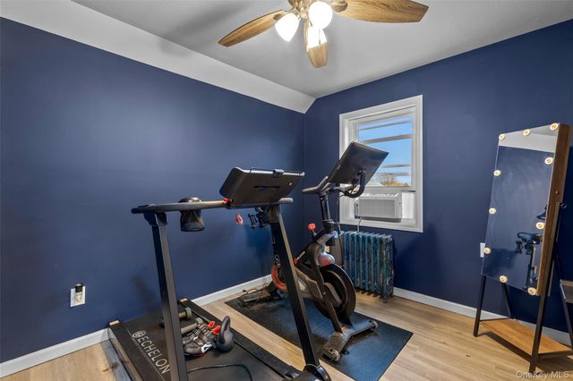 364 S Broadway, Lindenhurst, NY 11757
