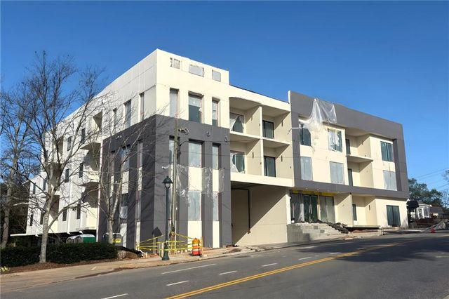 318 Sandy Springs Circle 230, Atlanta, GA 30328