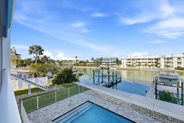 11797 1ST STREET E, Treasure Island, FL 33706