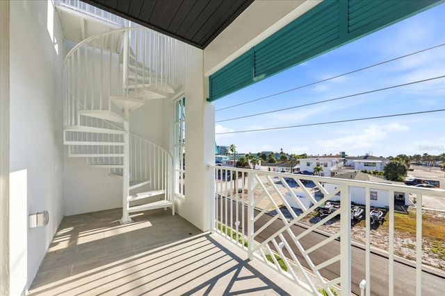 11797 1ST STREET E, Treasure Island, FL 33706