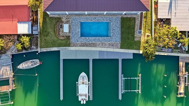 11797 1ST STREET E, Treasure Island, FL 33706