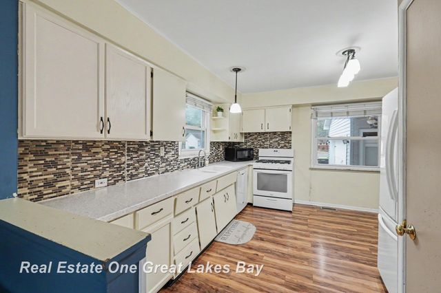 5111 Winston Drive, Swartz Creek, MI 48473