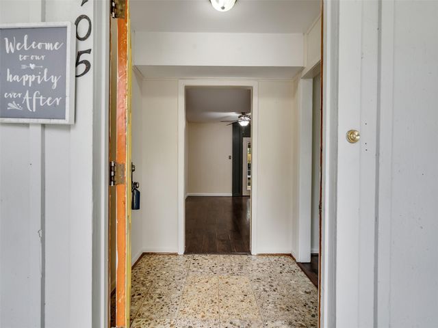 405 Billie Bess Lane, Conroe, TX 77301