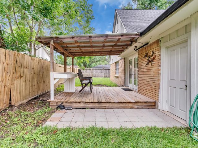 405 Billie Bess Lane, Conroe, TX 77301