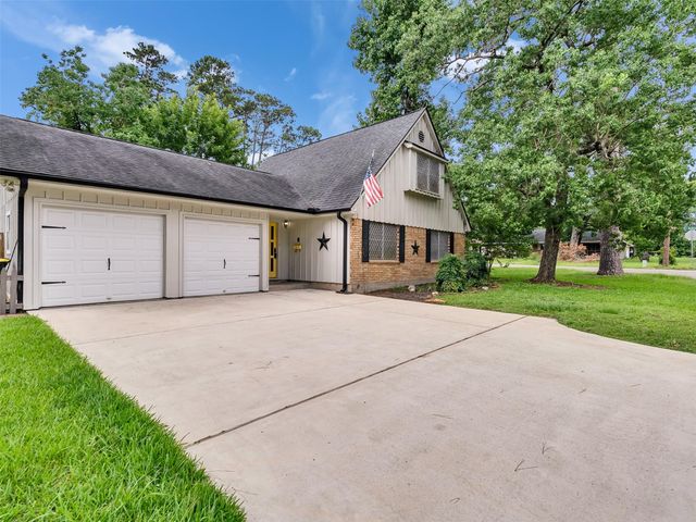405 Billie Bess Lane, Conroe, TX 77301