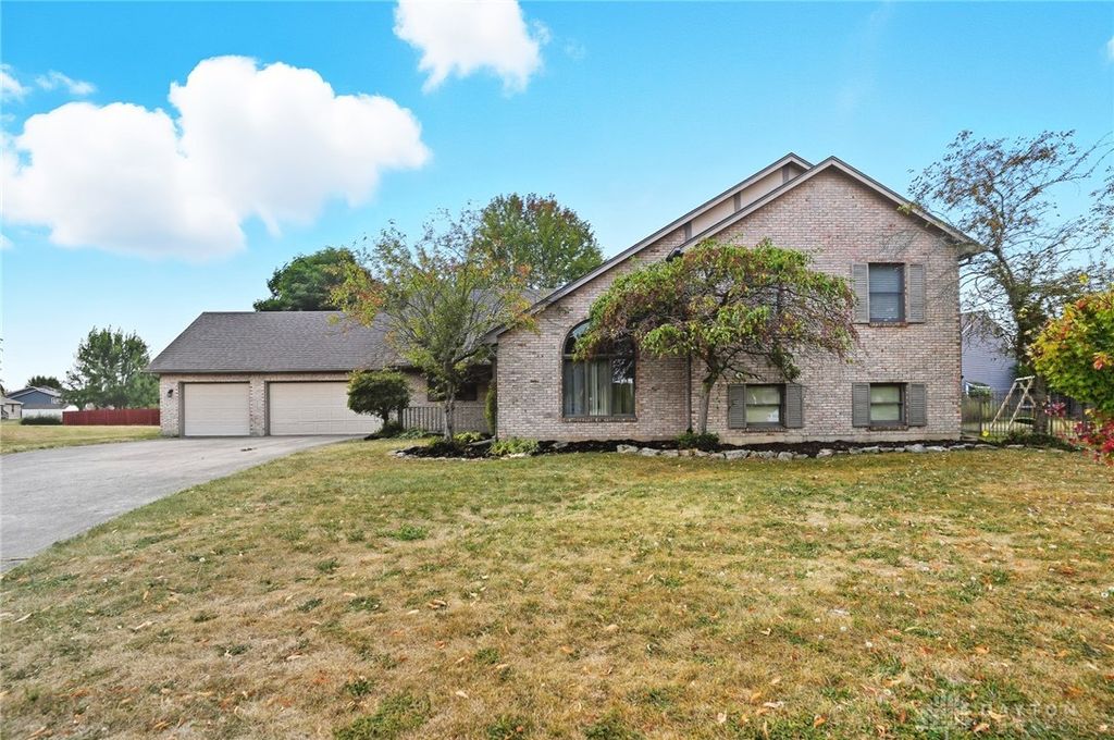 604 Heather Street, Englewood, OH 45322