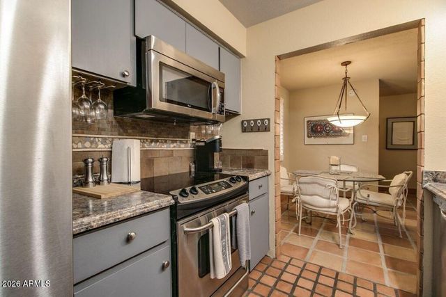 7625 E Camelback Road B117, Scottsdale, AZ 85251