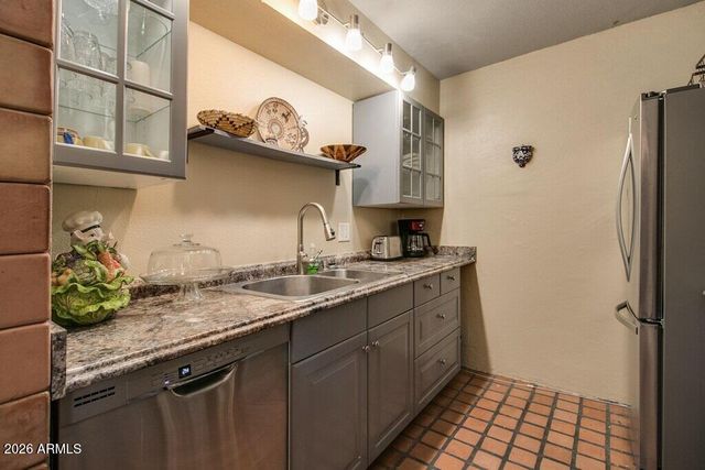 7625 E Camelback Road B117, Scottsdale, AZ 85251
