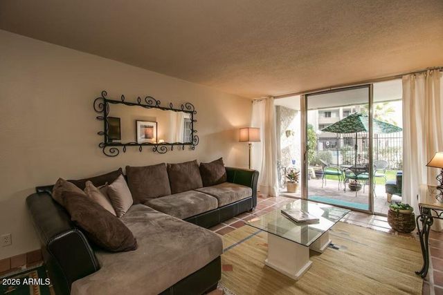 7625 E Camelback Road B117, Scottsdale, AZ 85251