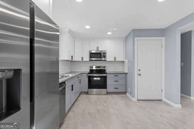 1685 Kinglet Road, Jonesboro, GA 30238