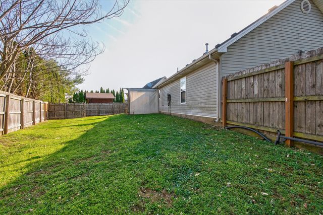 205 Horseshoe Court, Frankfort, KY 40601