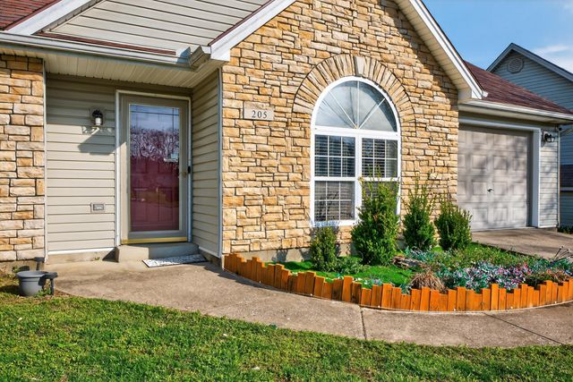 205 Horseshoe Court, Frankfort, KY 40601