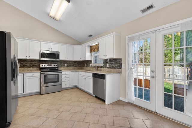 205 Horseshoe Court, Frankfort, KY 40601