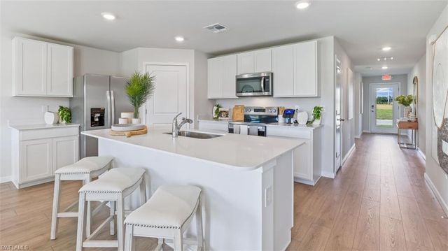 1719 3rd TER, Cape Coral, FL 33909