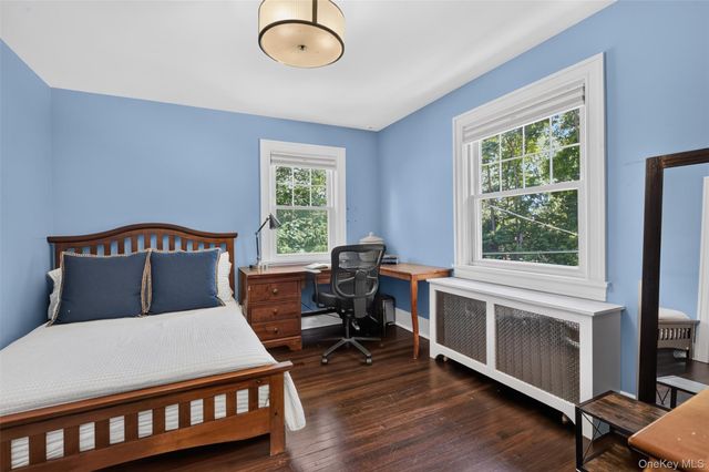 12 Drake Road, Scarsdale, NY 10583