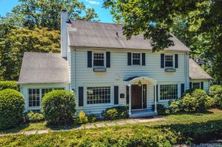 12 Drake Road, Scarsdale, NY 10583