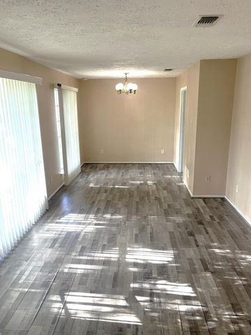 17323 Camberwell Green Lane, Houston, TX 77070