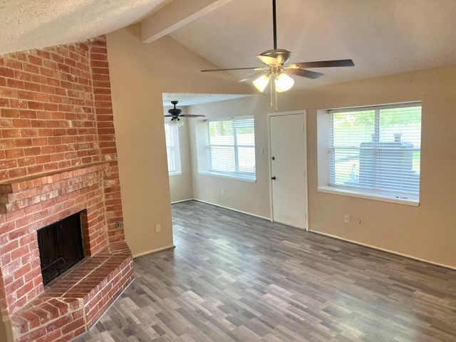 17323 Camberwell Green Lane, Houston, TX 77070