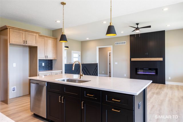 2702 Ponte Place, Adel, IA 50003