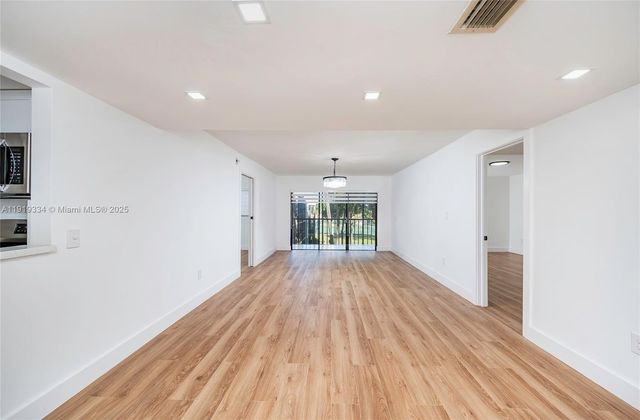 8415 SW 107th Ave 338W, Miami, FL 33173