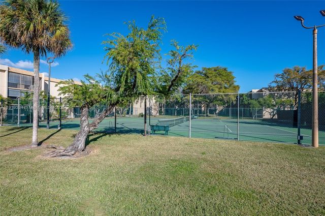 8415 SW 107th Ave 338W, Miami, FL 33173