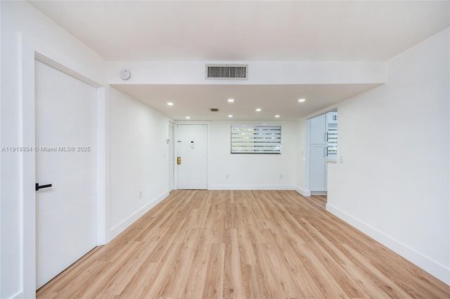 8415 SW 107th Ave 338W, Miami, FL 33173