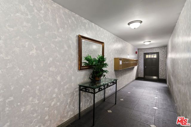 721 W 30th Street, Los Angeles, CA 90007