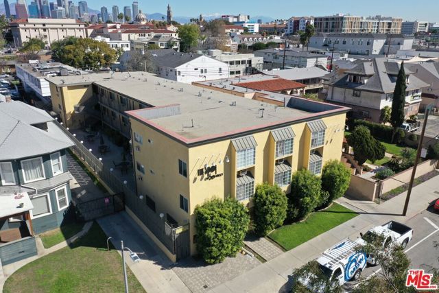 721 W 30th Street, Los Angeles, CA 90007